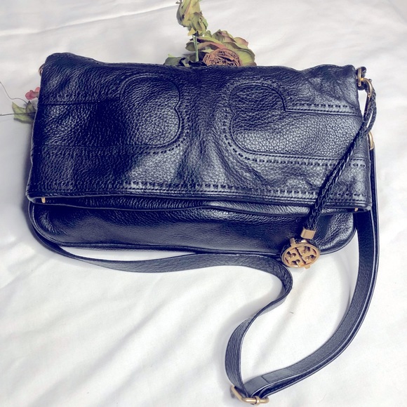 Tory Burch Amalie black fold over messenger black pebbled leather bag - Picture 4 of 16